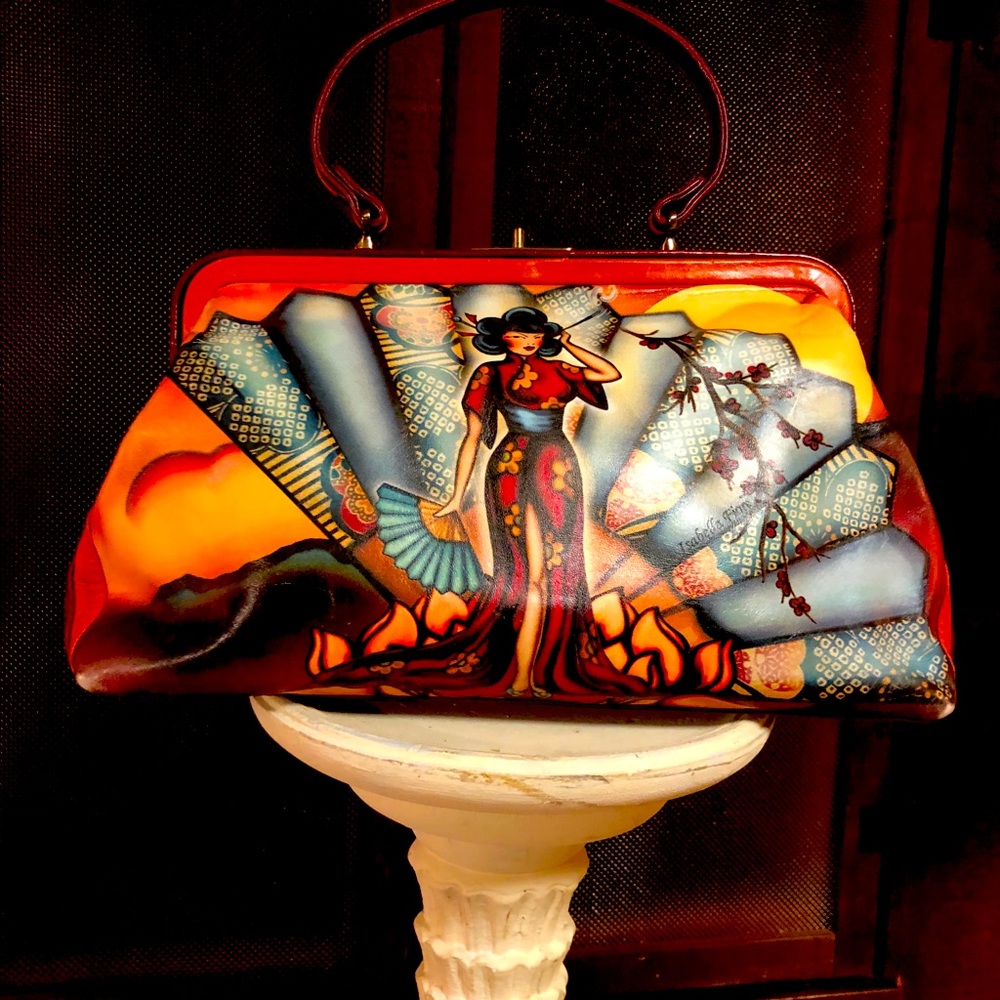 Isabella Fiore  Vintage had bag .. BEAUTIFUL